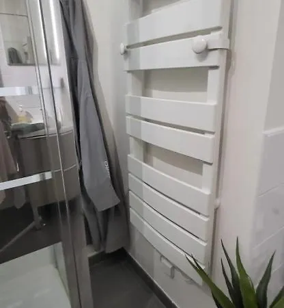 La Caravelle Entre Et Centre * Le Grau-du-Roi